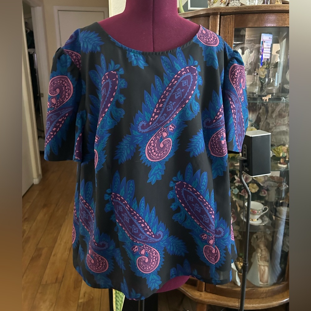 Macis Well Made Paisley Top